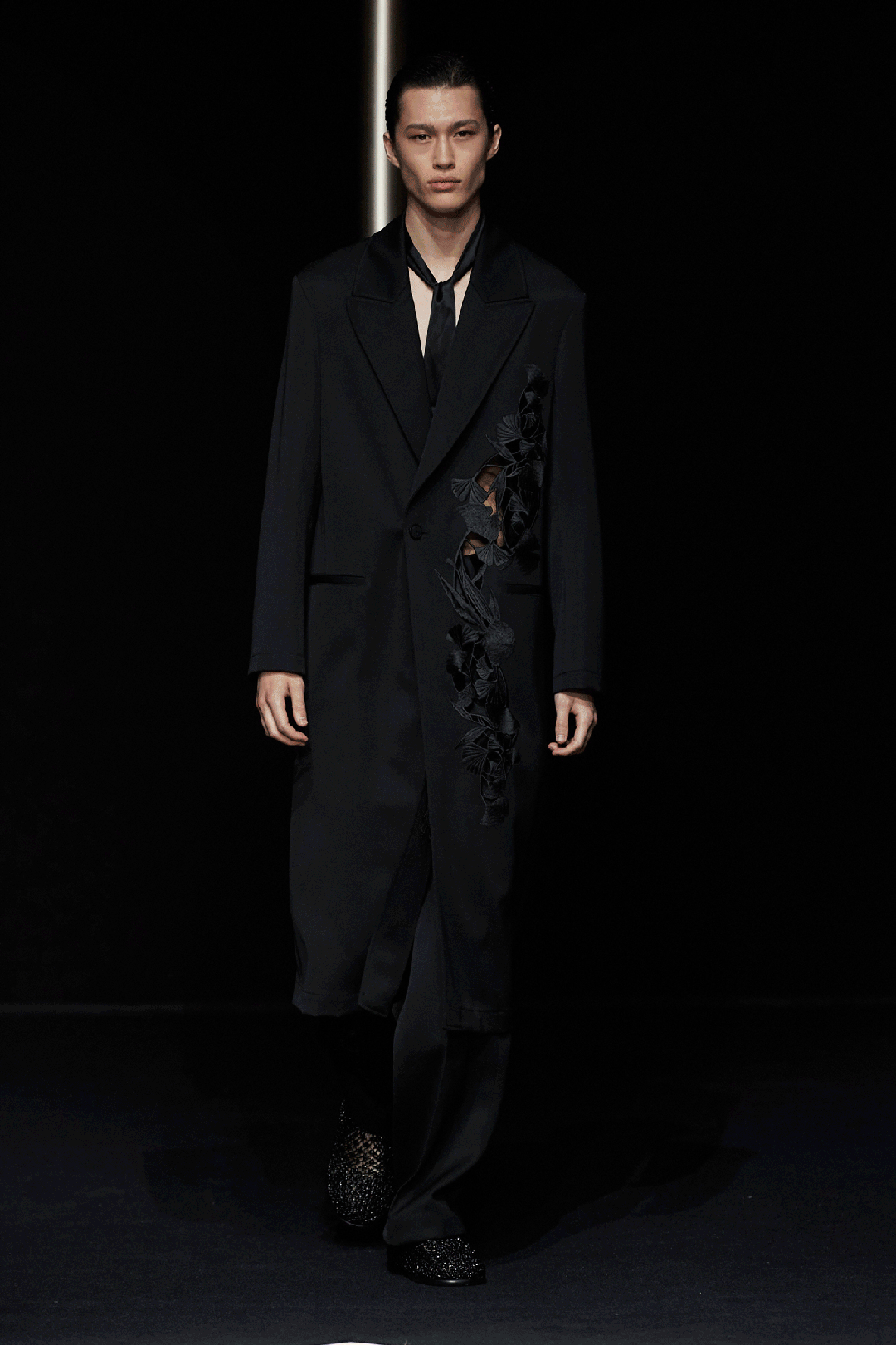 2024春夏时装周 | 意境美学的Emporio Armani 第1张 - 哥顿服装设计网