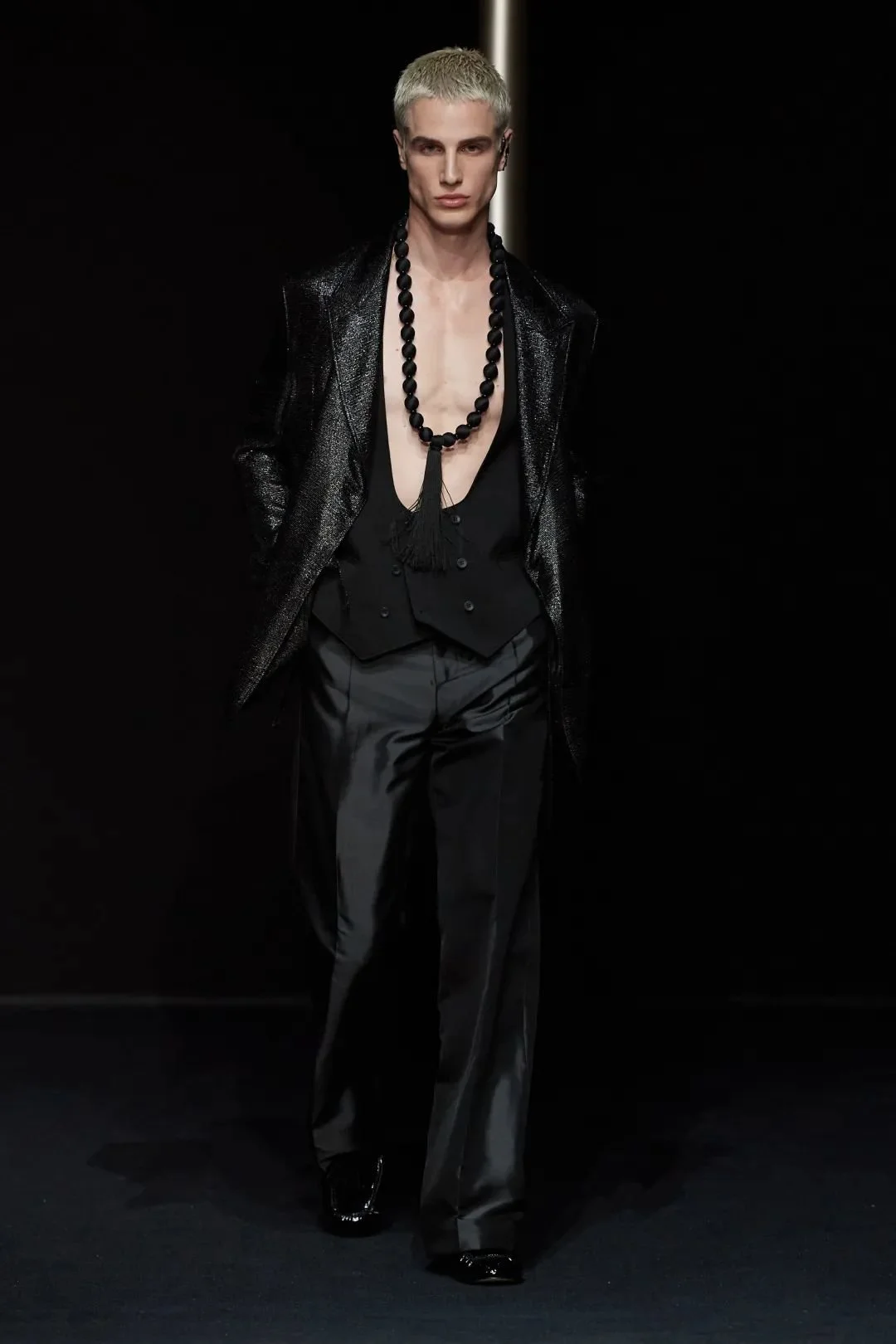 2024春夏时装周 | 意境美学的Emporio Armani 第24张 - 哥顿服装设计网