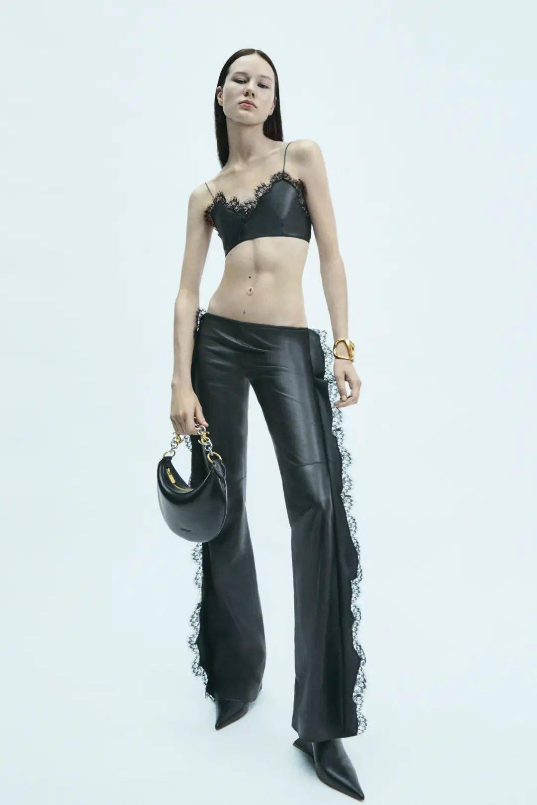 2024度假季女装流行分析:暗黑浪漫 第5张 - 哥顿服装设计网 2024度假季女装流行分析:暗黑浪漫 第5张 - 哥顿服装设计网