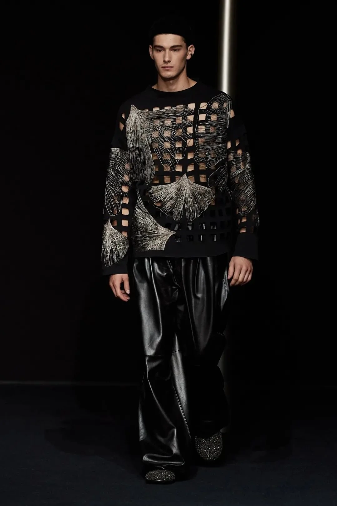 2024春夏时装周 | 意境美学的Emporio Armani 第11张 - 哥顿服装设计网