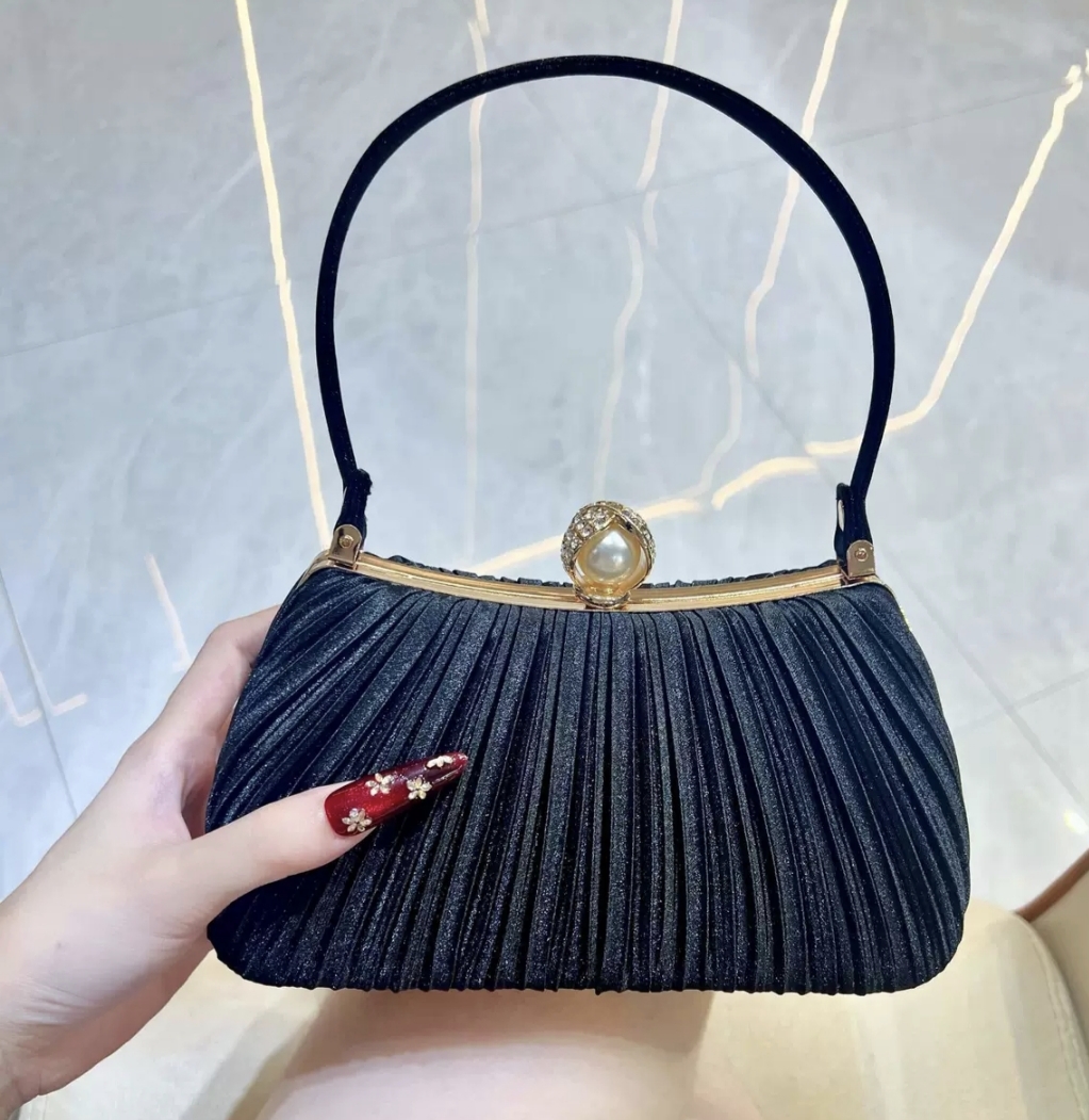 最新女式时尚手提包 第36张 - 哥顿服装设计网